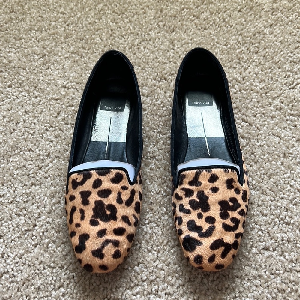 Dolce Vita Brannon Leopard Calf Hair Flats Sz 7